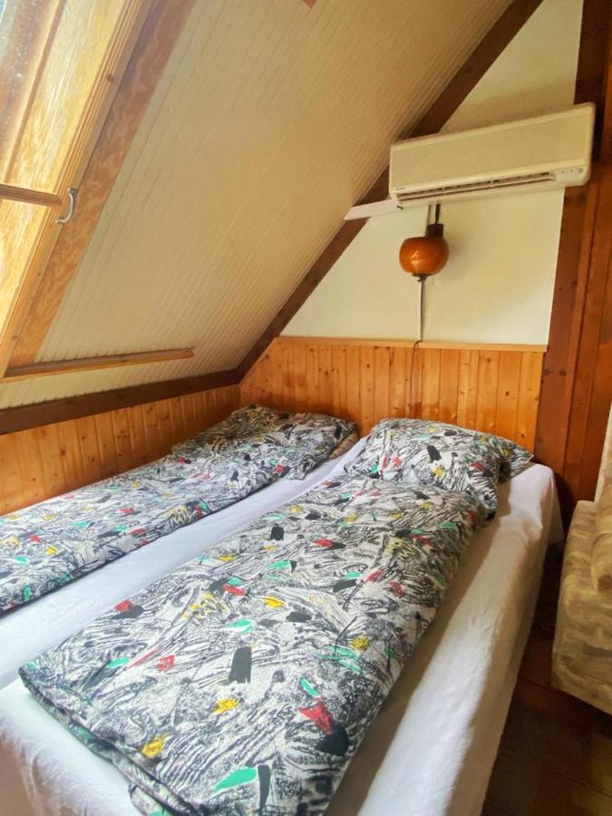 Platán üdülő Apartamento Balatonlelle Exterior foto