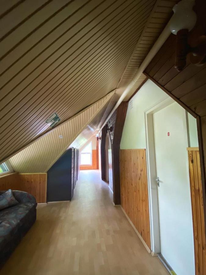 Platán üdülő Apartamento Balatonlelle Exterior foto