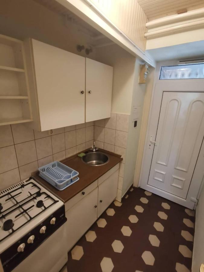 Platán üdülő Apartamento Balatonlelle Exterior foto